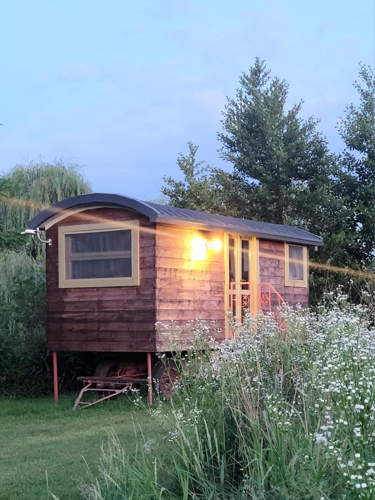 Casetta Sul Lago Albairate Екстериор снимка